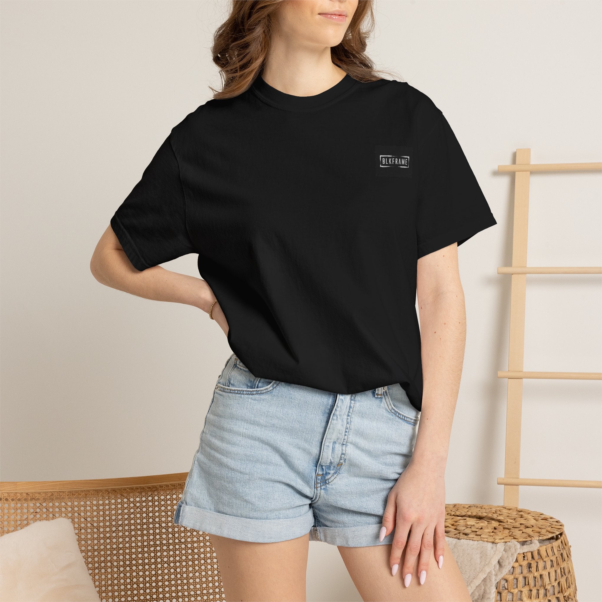 Fox Spirit Graphic T-Shirt — '狐 002' Vintage Japanese Kitsune Art