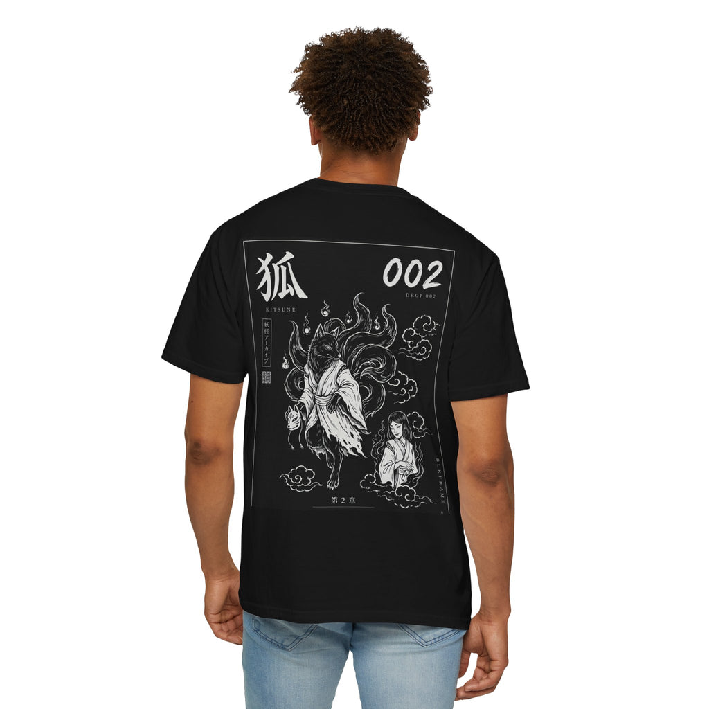 Fox Spirit Graphic T-Shirt — '狐 002' Vintage Japanese Kitsune Art